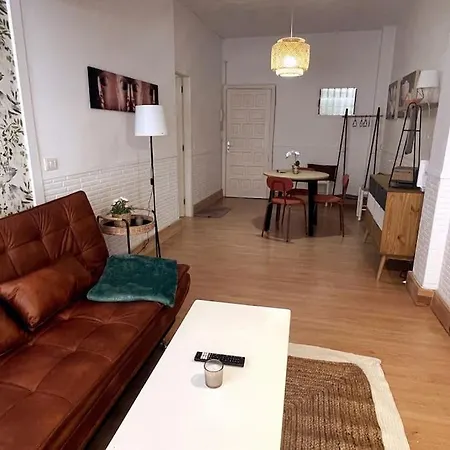 Mit Terrasse In Der Naehe Von Parque Taoro Apartman